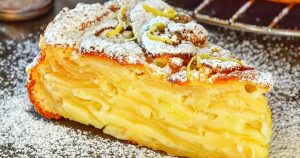 Як приготувати шарлотку: простий рецепт та варіанти