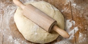 Заварне тісто для вареників і пельменів: універсальний рецепт та секрети приготування